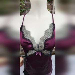 VS Nightie Plum and black lace M